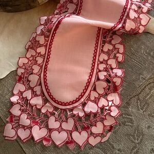 NWT Pink and Red Heart Table Runner